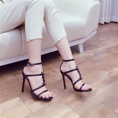 Sandal cao gót dây thương hiệu YSL cao cấp 